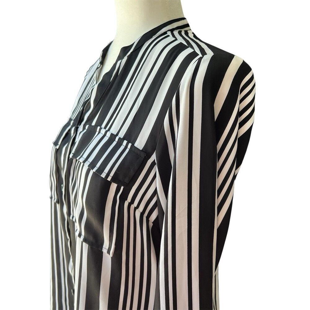 Jones New York‎ Blouse Button Down Top Shirt Womens Collar Office Strip Sz Small - Picture 2 of 9